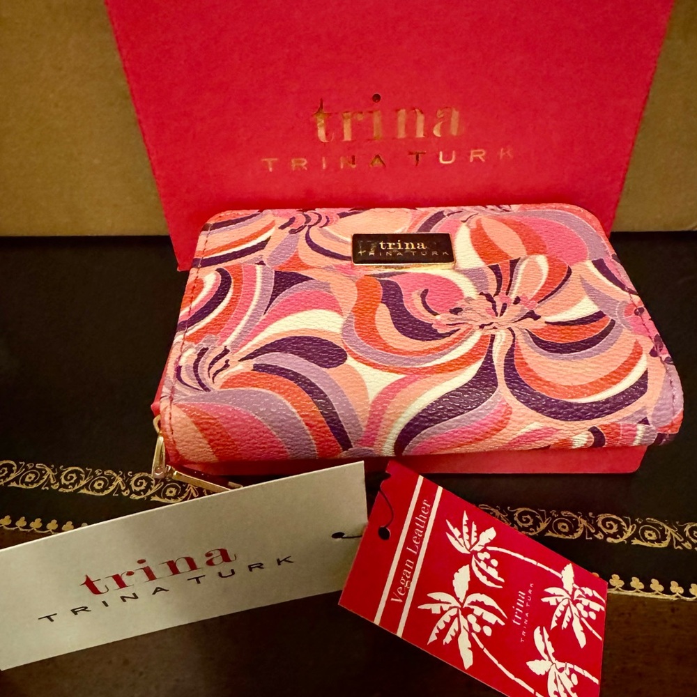 Trina Turk Pink Purple Swirl Zip Wallet